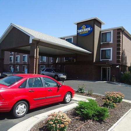 Townhouse Extended Stay Hotel Downtown Lincoln Exteriör bild