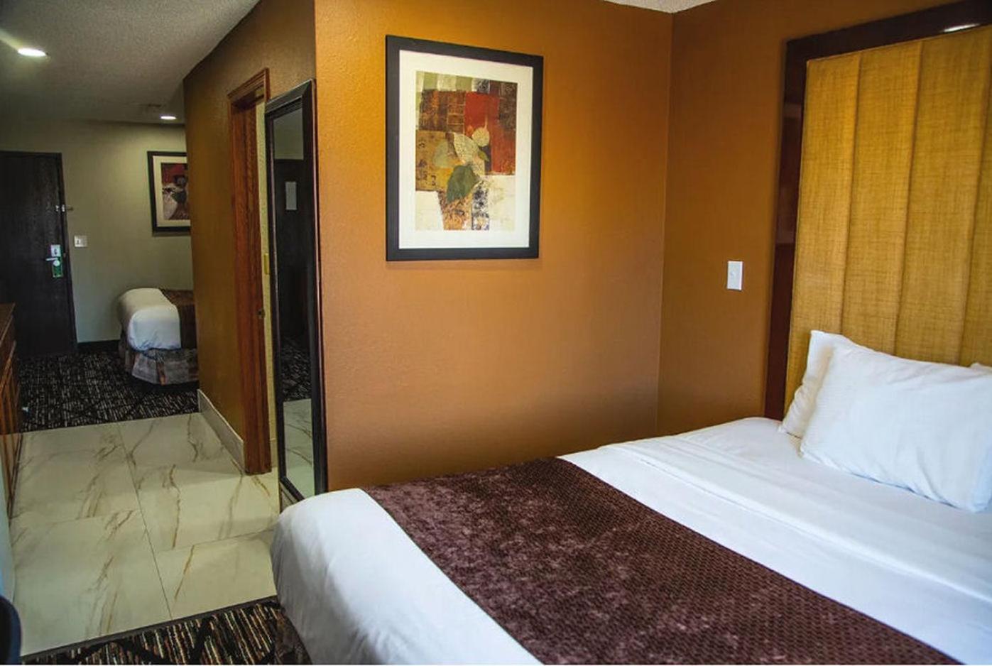 Townhouse Extended Stay Hotel Downtown Lincoln Exteriör bild